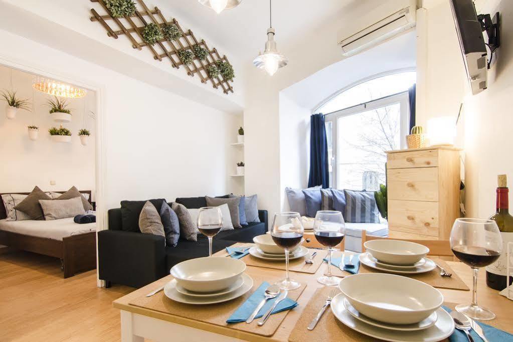 Lollipop Flats City Centre Deluxe Suite Мадрид Экстерьер фото