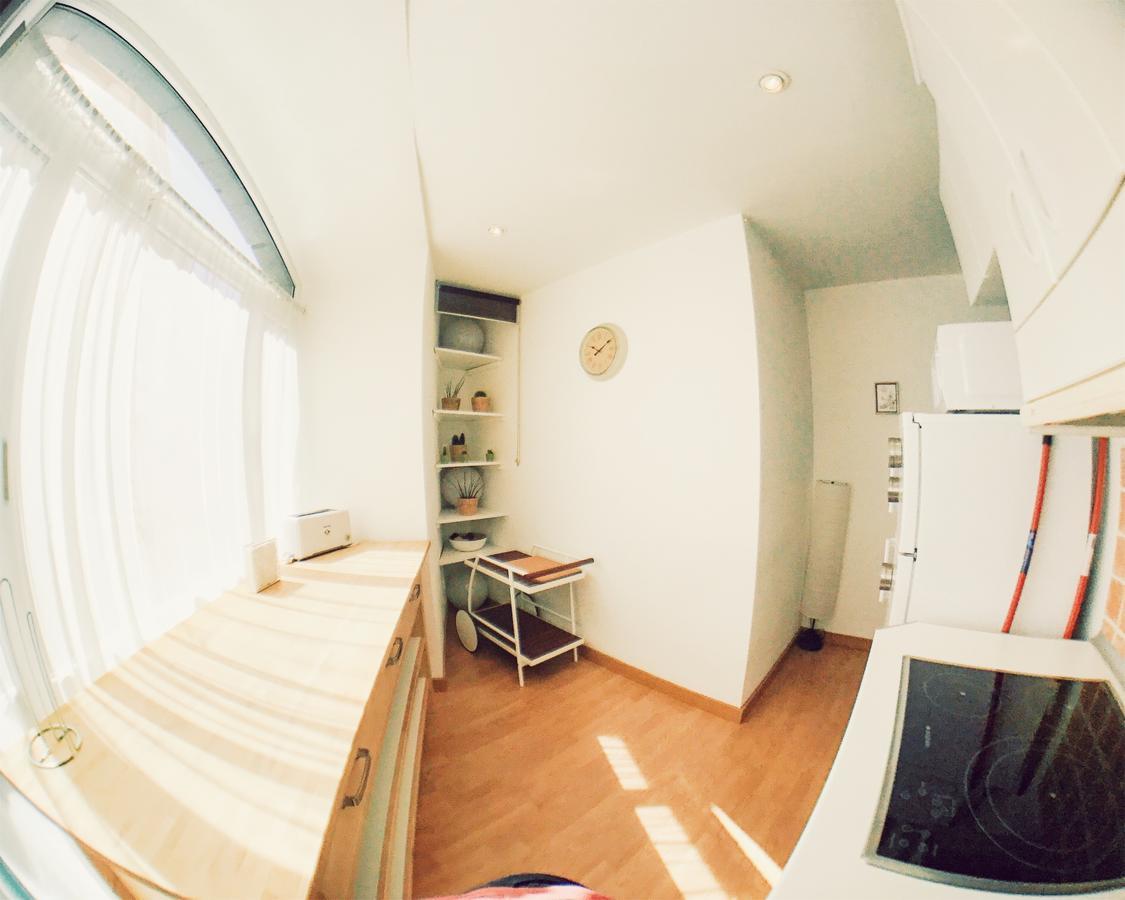 Lollipop Flats City Centre Deluxe Suite Мадрид Экстерьер фото